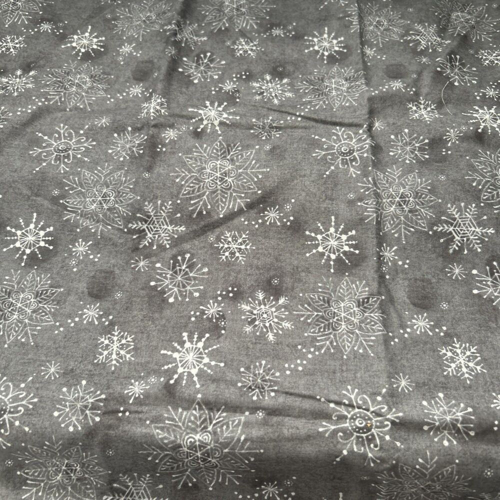 Cori Dantini Merry Stitches Cotton Quilting Fabric Gray Snowflake 1 Yd X 42"